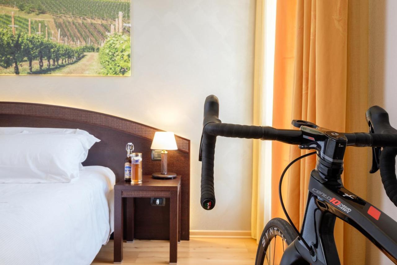 Wine Hotel San Giacomo Activity & Wellness Paderno del Grappa Exterior foto