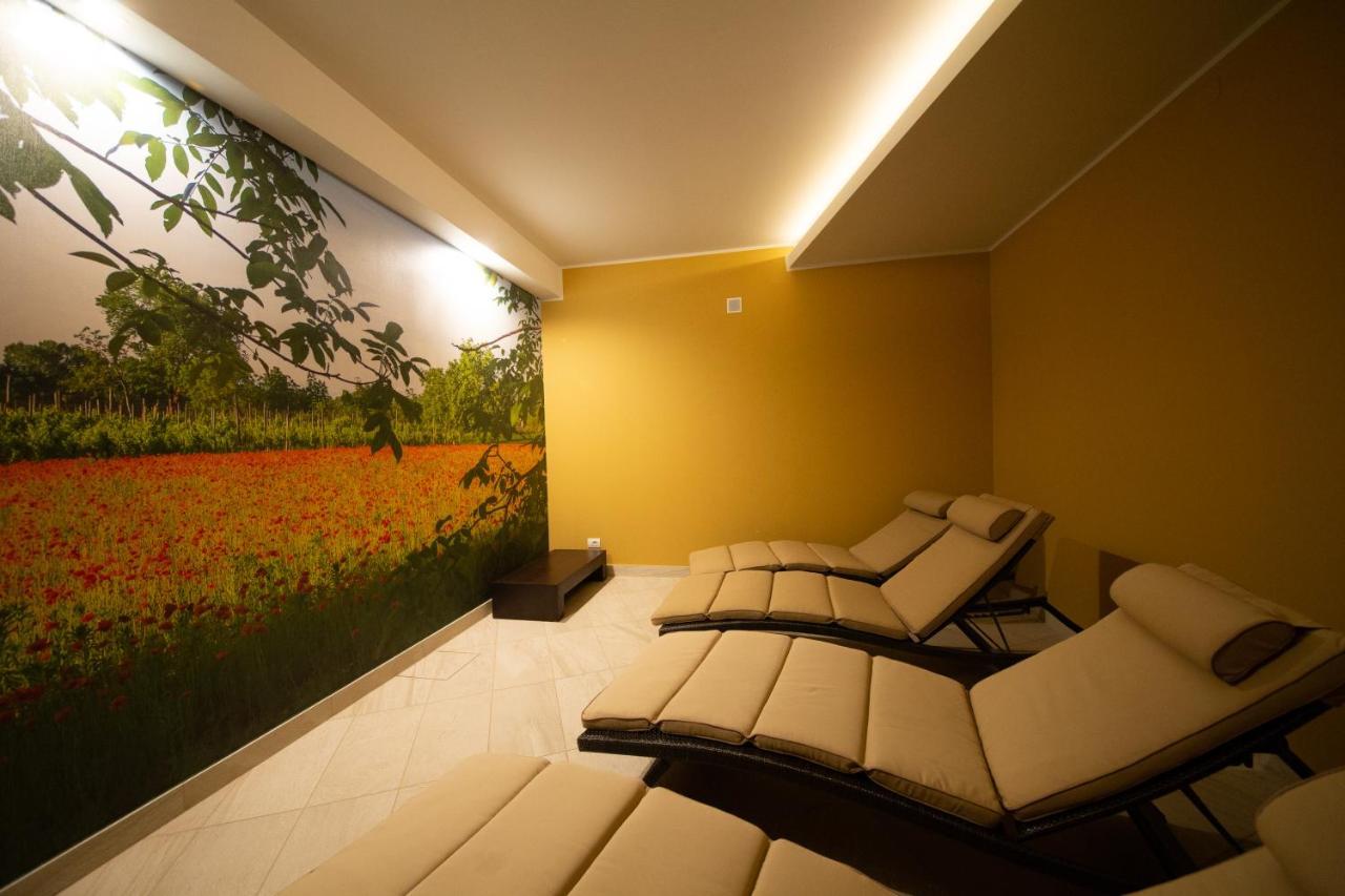 Wine Hotel San Giacomo Activity & Wellness Paderno del Grappa Exterior foto